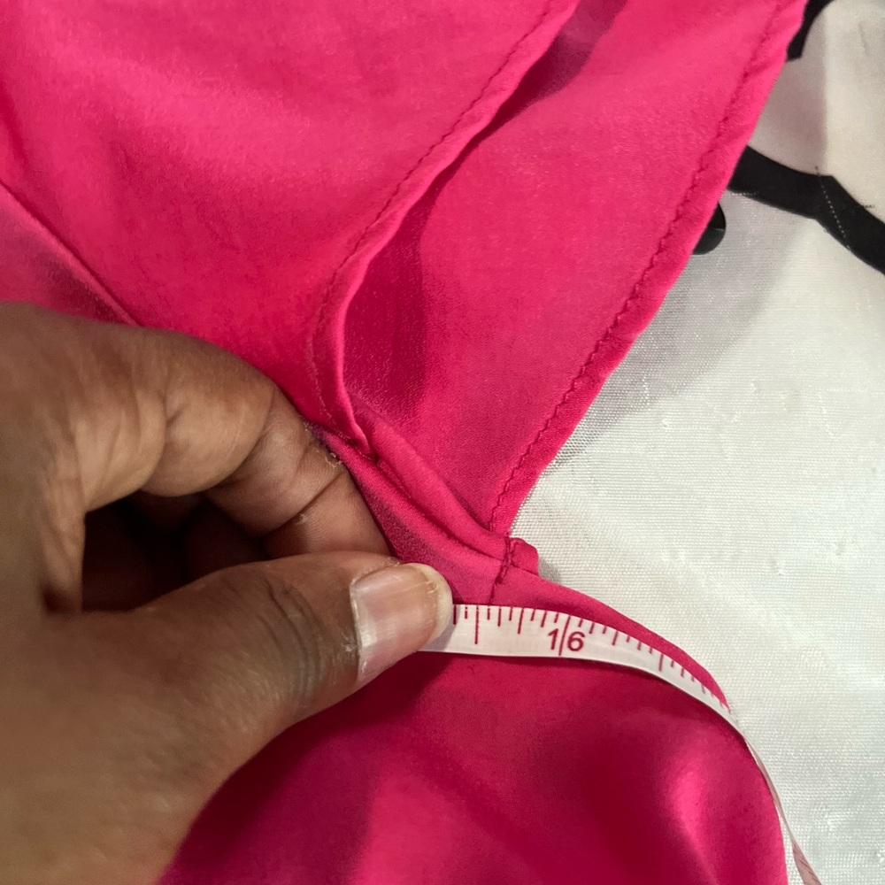 EUC Banana Republic Magenta Blouse Women’s Size XS - Picture 6 of 6